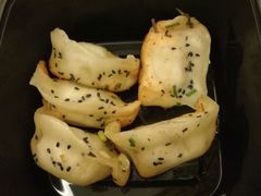 -香山胡记吴江路生煎(灵山路店)