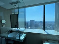 -上海龙之梦万丽酒店