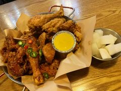 炸鸡翅一半一半-富乐满韩国正宗炸鸡韩国料理(虹泉路店)