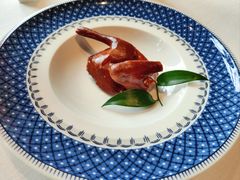 五香脆皮乳鸽-三号黄浦会Canton Table
