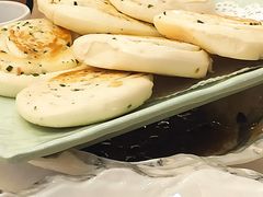 香煎葱油饼-东江渔村·古典园林·30年粤菜老字号(太和店)