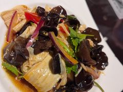 -牛头鱼庄·地道广西菜(西明店)