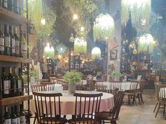 -临界音乐酒馆·小龙虾·江湖菜(华熙LIVE·鱼洞店)