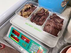 -老四家黄东明牛肉丸