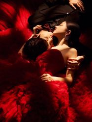 -巴黎婚纱摄影工作室