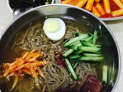 -拌来拌去石鍋拌飯(文鼎店)