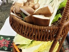 -刘姐啤酒鱼民族演艺餐厅(西街总店)