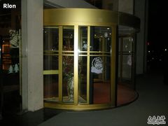宾馆门口-南京钟山宾馆(江苏省会议中心)