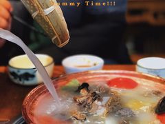 招牌腊排骨加土鸡-阿婆情腊排骨火锅(饮玉巷店)