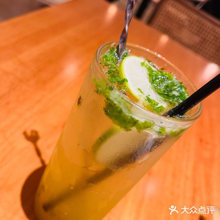 清新简约餐厅探店记:Burger bar