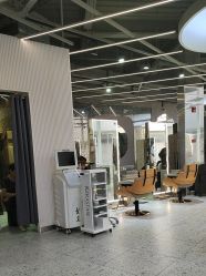 -PE SALON 