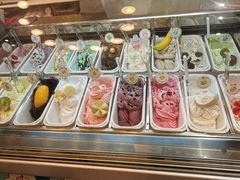 自助取餐区-柠檬车露(卖草地店)