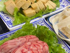 -灶知轩湘西石锅鱼(万佳广场店)
