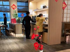 -蜜桃餐厅·伴山(湖滨商业街店)