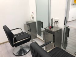 -LILI·HAIR SALON理理造型
