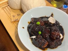 酒酿馒头配红烧肉-四灶儿·2005地道杭帮菜(杭州鼓楼1店)