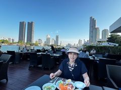 -曼谷湄南河畔华美达广场酒店