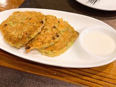 西葫芦饼配酸奶-TUK土耳其餐厅·下午茶(卢湾店)