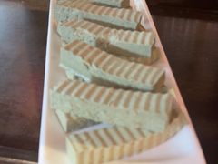 -老船舫·现做活鲜鱼馆(东郊记忆店)