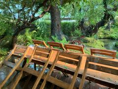 -Chom Cafe and Restaurant