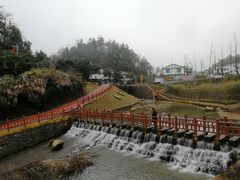 -梅岭月亮湾山体公园