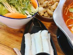 -野山舂·贵州现舂酸汤火锅(鸿通城店)