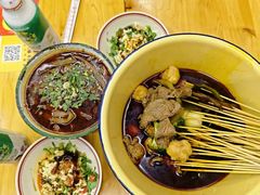 -拈签一笑黄牛肉辣卤串串