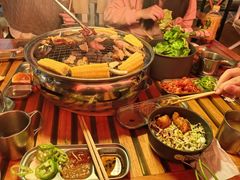 -叽叽扎扎烤肉场(生态城万达店)