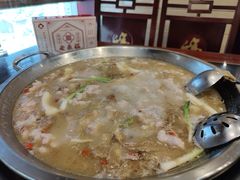 -老来福·非遗酸汤兔(凯旋路店)
