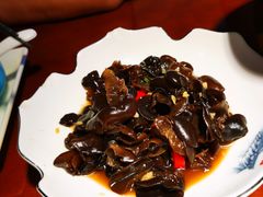 爽口木耳-魏铭鱼头捞饭(晋阳路店)