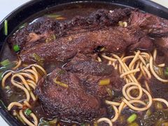 -小龙大肉面馆