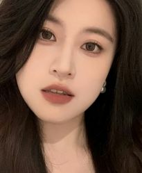 -爱的化妆工作室(雅地天际店)