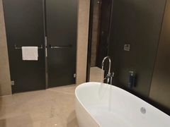 -广州天河希尔顿酒店