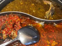 -阿瓦山寨·湘菜现炒·剁椒鱼头王(咸阳总店)