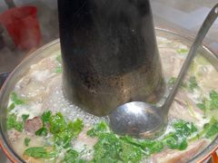 -丁里羊肉小镇(天鹅湖总店)