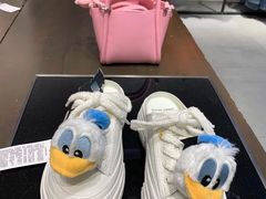 -URBAN REVIVO(七宝领展广场店)