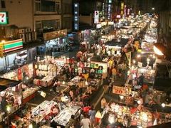-吴山路夜市
