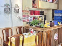 -官塘陈记鱼生·潮汕砂锅粥·牛肉火锅(潮枫路总店)