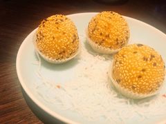 流沙芝麻球-万丽轩·粤菜(王府井金茂万丽酒店)