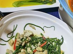 -伊带伊路新疆美食府(呼家楼店)