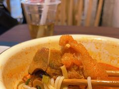 -丽丽三鲜螺蛳粉(田林路店)