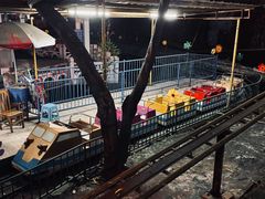 -顺德大良半月城游乐场