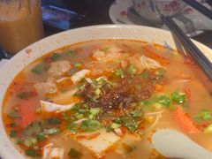 -大头虾越式风味餐厅(光明广场店)