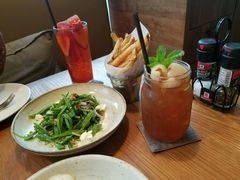 -ROAST coffee & eatery