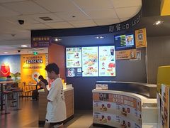 -麦当劳(中山大道中店)