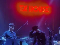 -TZ House音乐现场(来福士中心店)