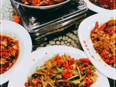 -独一佳老胡湘菜馆(矿山路店)