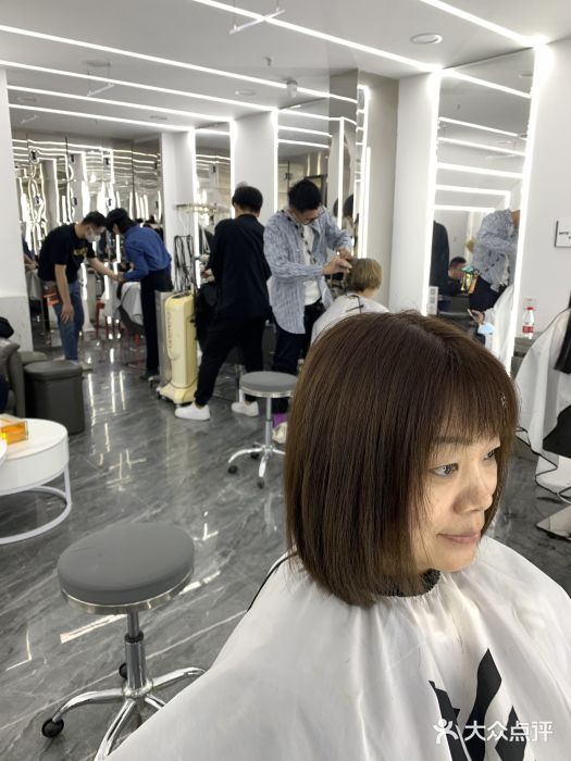 MYYF SALON烫发染发图片