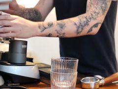 -Line 咖啡(石厦花园店)