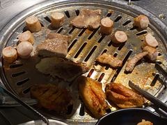 -炽城·烤肉名家(鸿达中央广场店)